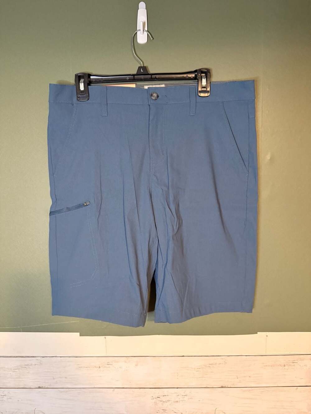 NWT Weatherproof Vintage Cargo Shorts Men's Size 34‎ Blue Performance Stretch